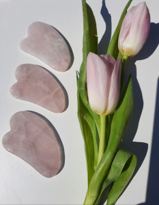 GUA SHA QUARTZ ROSE