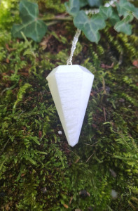 PENDULE SCOLECITE